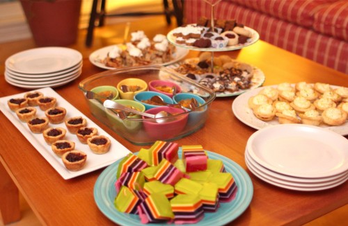2 dessert table