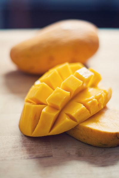 Mango Cut 1-2