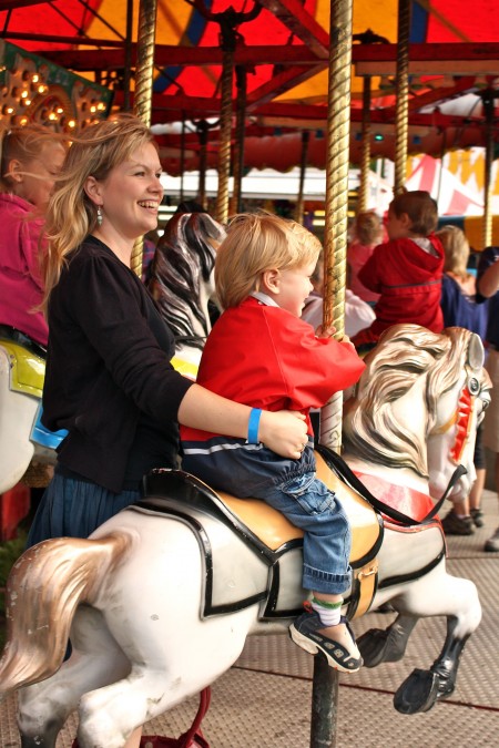 A M on carousel