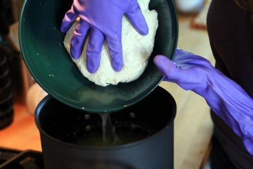 how-to-make-mozzarella-4-draining