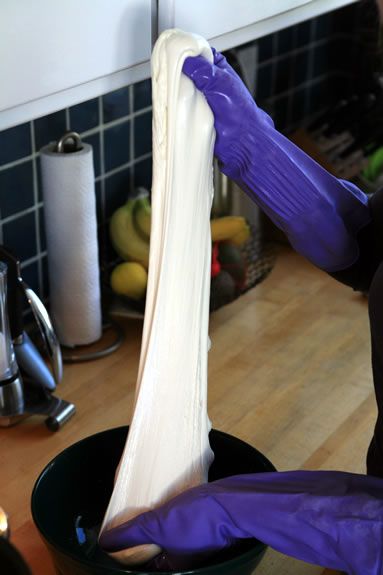 how-to-make-mozzarella-5-stretching
